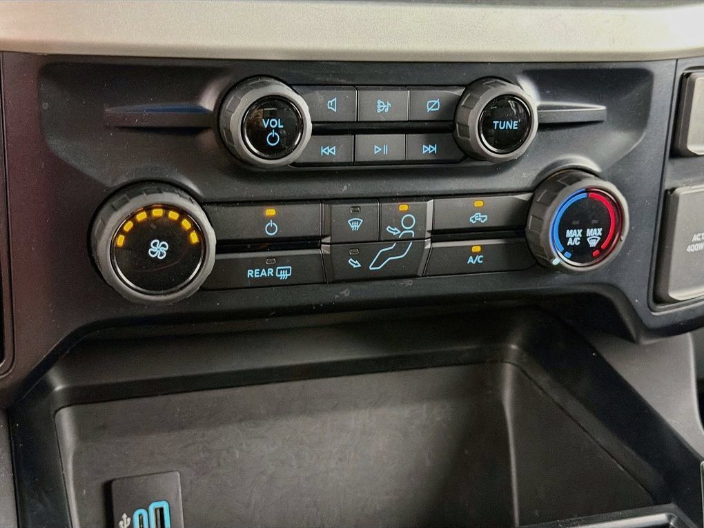 Used 2023 Ford F350 4x4 Crew Cab Super Duty image 20