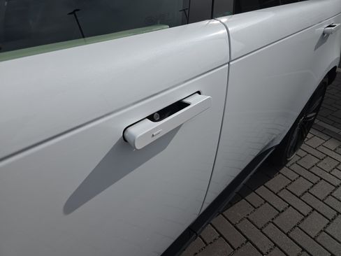 Certified 2024 Land Rover Range Rover Long Wheelbase Autobiography image 13