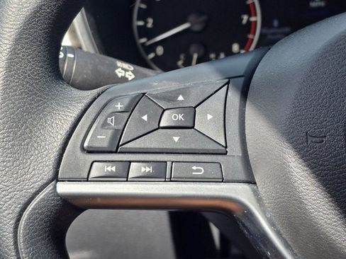 Used 2024 Nissan Altima 2.5 SV image 29