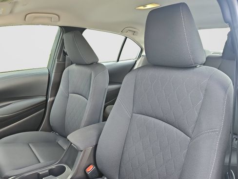 Used 2025 Toyota Corolla LE FWD image 23