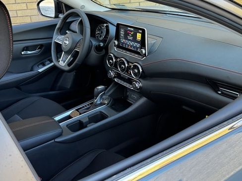 New 2025 Nissan Sentra SR image 11