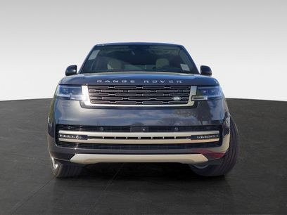 New 2025 Land Rover Range Rover SE