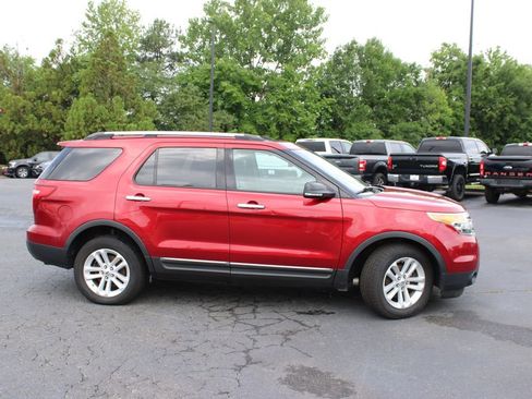 Used 2013 Ford Explorer XLT AWD/4WD image 16