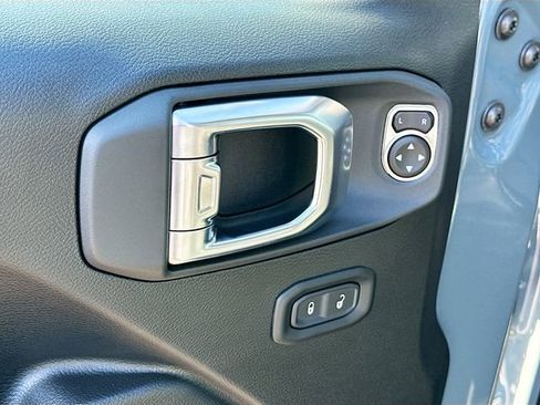 New 2026 Jeep Gladiator Sport image 12