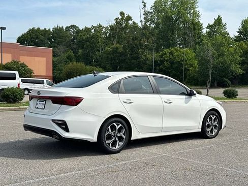 Used 2020 Kia Forte LXS FWD image 5