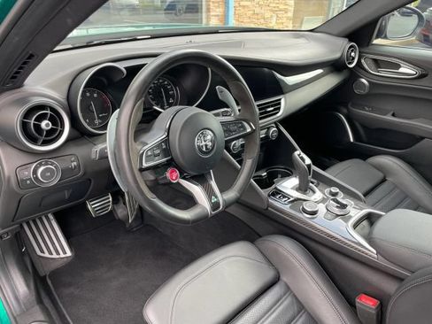 Used 2022 Alfa Romeo Giulia Quadrifoglio RWD image 2