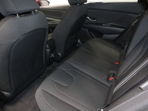 Certified 2024 Hyundai Elantra SEL w/ Convenience Package FWD image 19