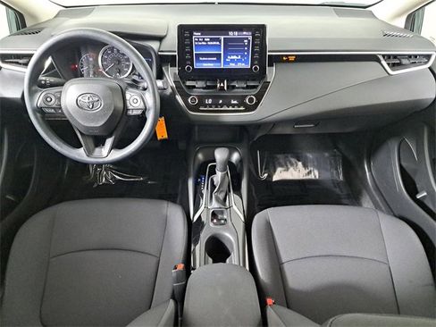 Used 2020 Toyota Corolla LE image 16