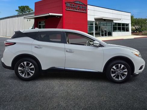 Used 2017 Nissan Murano S w/ Navigation Package image 6