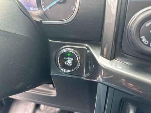 Used 2022 Ford F150 XLT w/ Equipment Group 302A High image 18