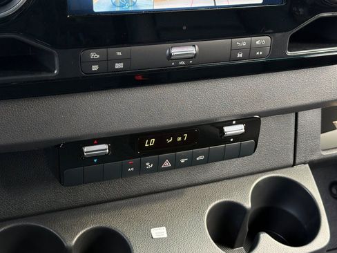 New 2025 Mercedes-Benz Sprinter 2500 image 15