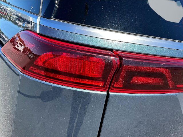 Certified 2023 Kia Carnival SX FWD image 30