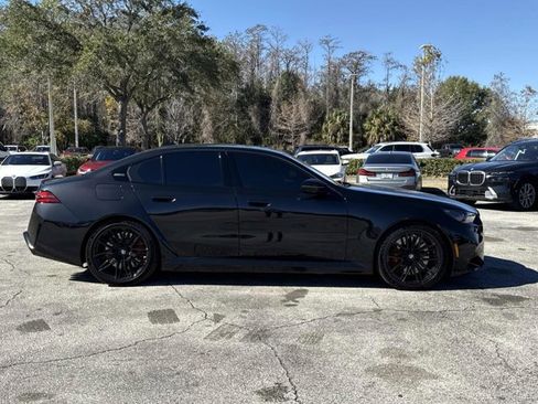 Used 2025 BMW M5 w/ Executive Package image 2