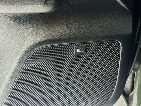 Used 2021 Toyota Tacoma Limited image 21