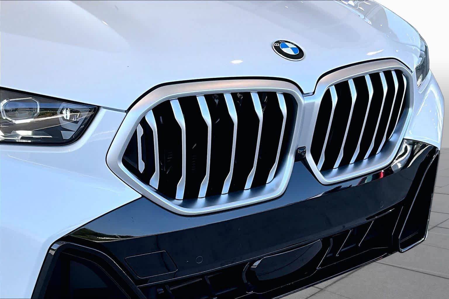 Used 2026 BMW X6 xDrive40i AWD/4WD image 29