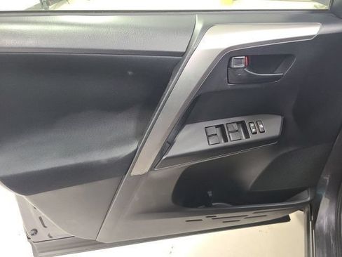 Used 2017 Toyota RAV4 LE w/ All Weather Liner Package AWD/4WD image 17