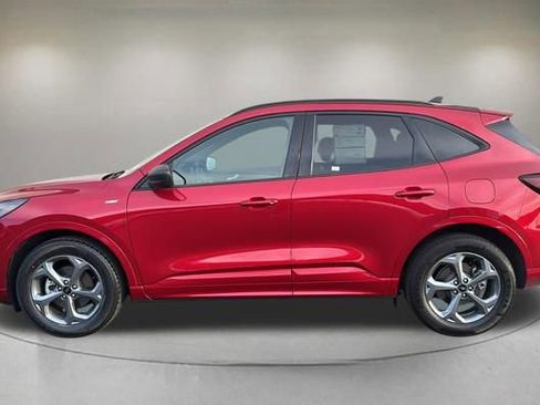 Certified 2023 Ford Escape ST-Line w/ Tech Pack #1 AWD/4WD image 5
