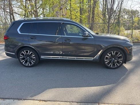 Certified 2023 BMW X7 xDrive40i w/ Premium Package image 4
