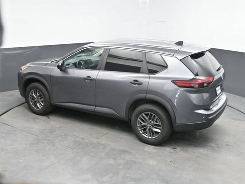 Used 2024 Nissan Rogue S AWD/4WD image 31