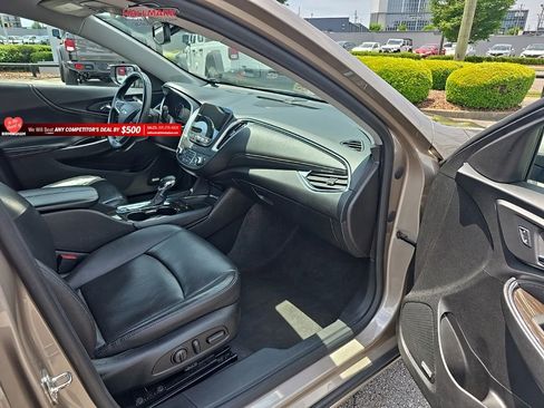 Used 2024 Chevrolet Malibu LT FWD image 19