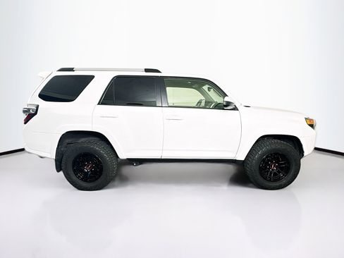 Used 2021 Toyota 4Runner SR5 image 10