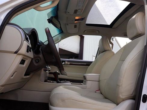Used 2012 Lexus GX 460 image 21