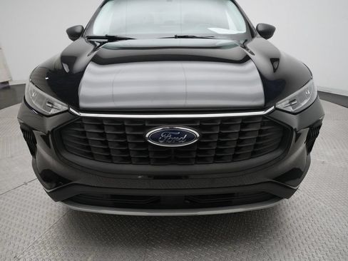 Used 2023 Ford Escape Active w/ Cold Weather Package FWD image 22
