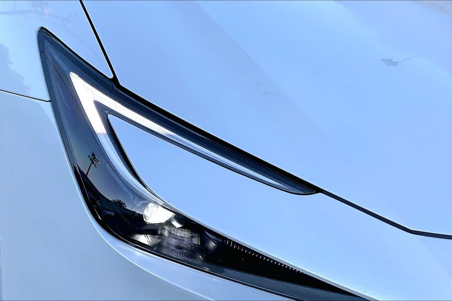 Used 2026 Toyota Prius Plug-In Hybrid FWD image 28
