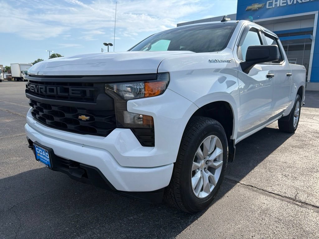 Used 2023 Chevrolet Silverado 1500 Custom AWD/4WD image 7