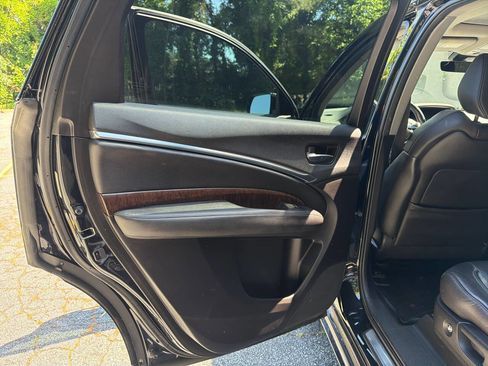 Used 2017 Acura MDX SH-AWD image 18