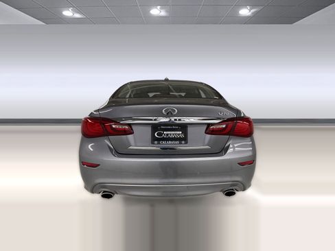 Used 2019 INFINITI Q70 Luxe image 10