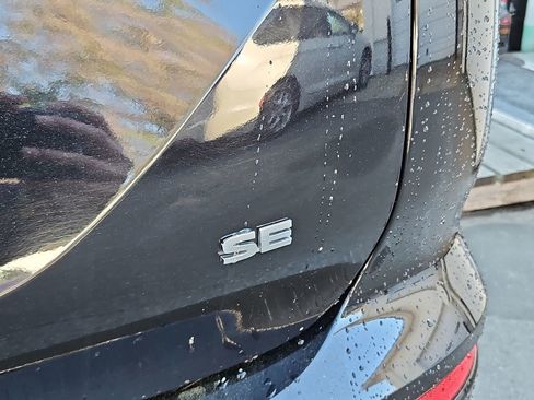 Used 2024 Mitsubishi Outlander SE image 33