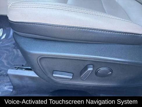 Used 2020 Ford Escape SEL image 19