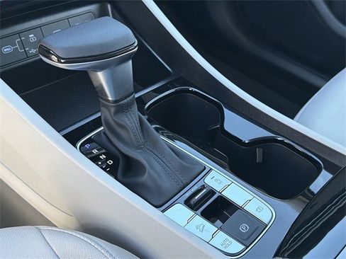 Certified 2025 Hyundai Tucson SE image 31