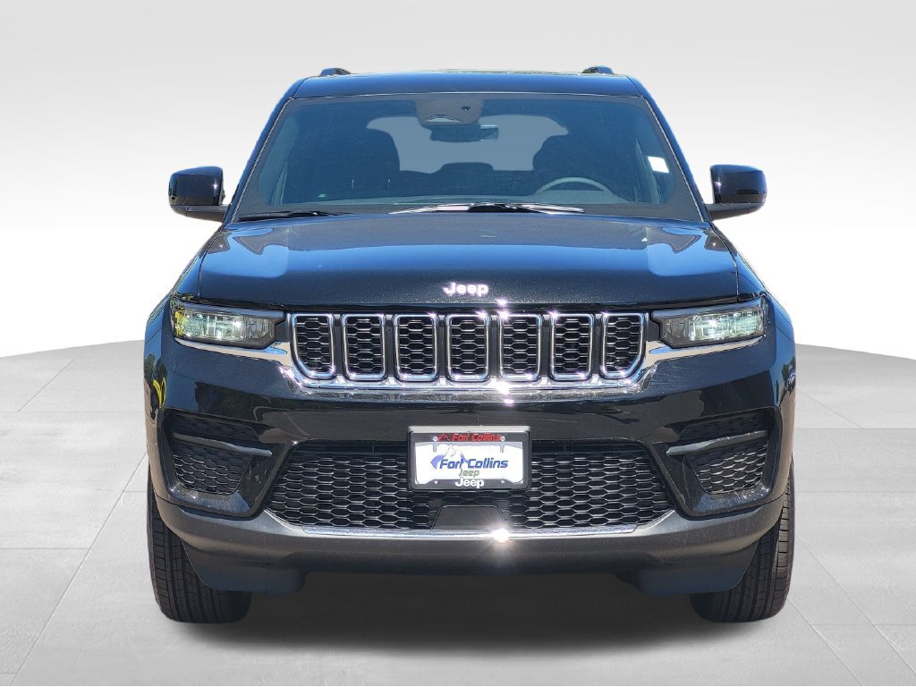 New 2026 Jeep Grand Cherokee Laredo X AWD/4WD image 2
