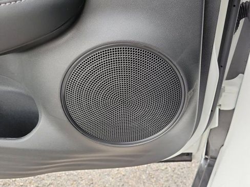 Used 2025 Acura ADX FWD image 15