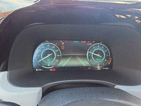 Used 2023 Hyundai Palisade SEL w/ Premium Package image 14