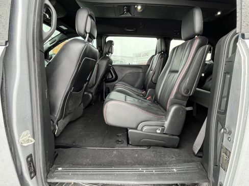 Used 2019 Dodge Grand Caravan GT image 15