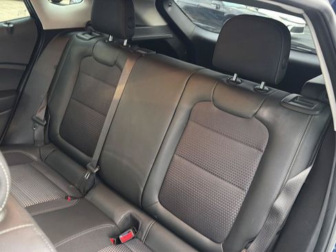 Used 2024 Chevrolet Trax LT FWD image 29