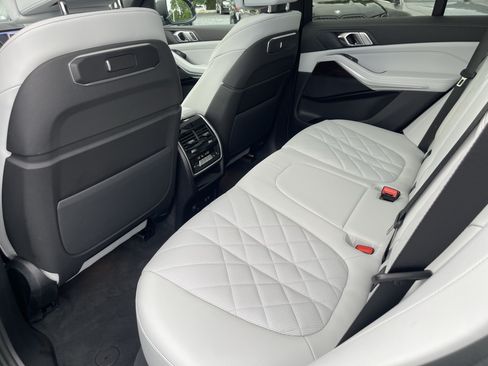 Certified 2025 BMW X5 xDrive40i w/ Climate Comfort Package AWD/4WD image 17
