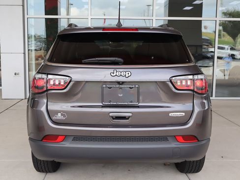Used 2021 Jeep Compass Latitude w/ Convenience Group FWD image 7