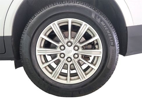 Used 2018 Cadillac XT5 Luxury w/ Driver Awareness Package image 43