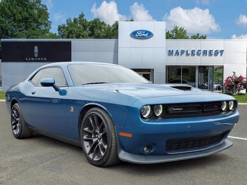 Used 2020 Dodge Challenger R/T Scat Pack RWD image 1