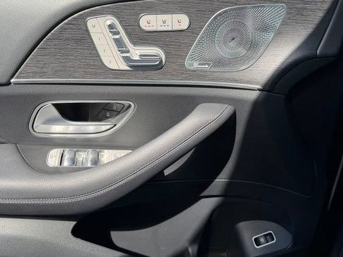 Used 2026 Mercedes-Benz GLS 450 4MATIC image 16