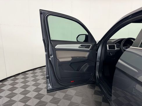 Used 2021 Volkswagen Atlas Cross Sport S image 21