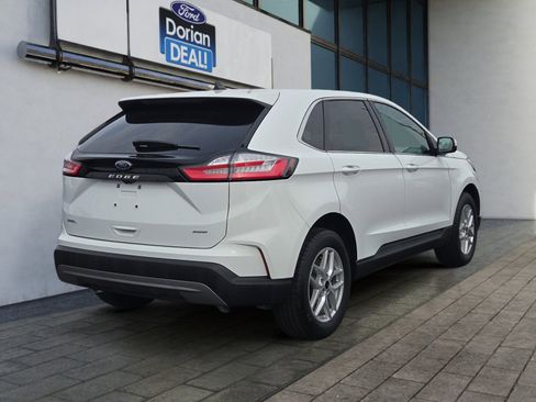 Certified 2024 Ford Edge SEL w/ Convenience Package image 3