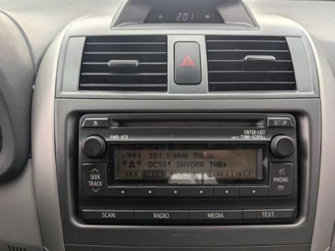 Used 2012 Toyota Corolla LE image 31