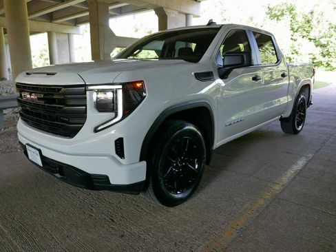 Used 2024 GMC Sierra 1500 Pro w/ Graphite Edition AWD/4WD image 21
