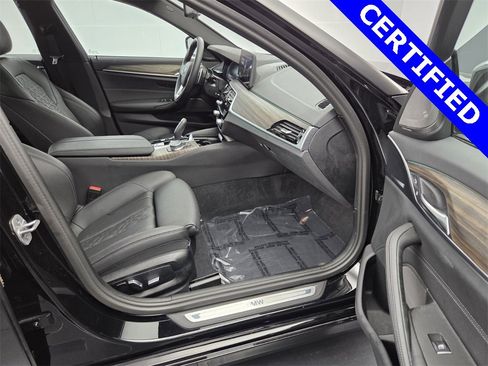 Certified 2023 BMW 530e w/ Premium Package image 15