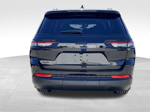 New 2025 Jeep Grand Cherokee L Altitude image 6
